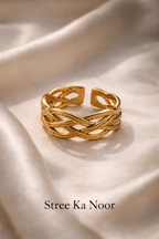 Twist Gold Ring
